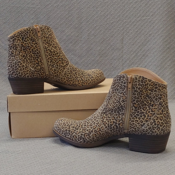Lucky Brand Belia ankle bootie Eyelash-8.5 - Picture 2 of 10